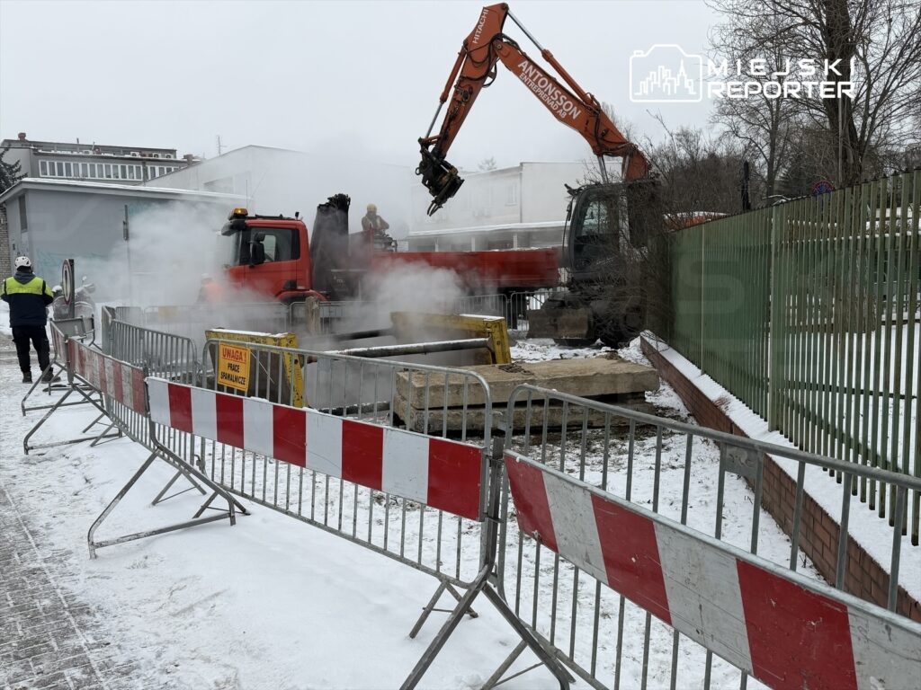 varsova da isik sebekesi arizasi ursus ve w ochy da sicaklik kesintisi ve okul tedbirleri 42428