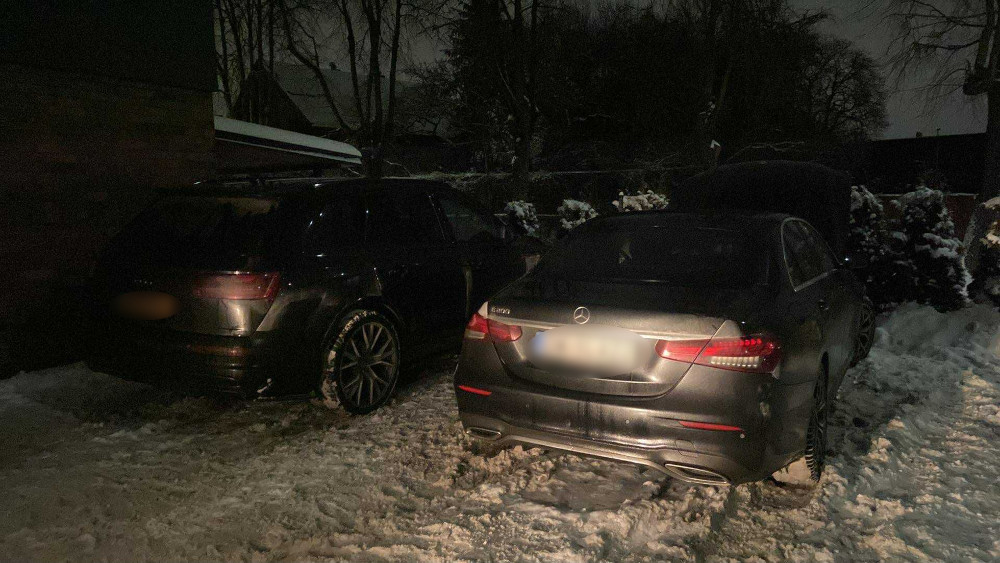 Varsova da luks arac hirsizligi operasyonu uc romali tutuklandi 42534