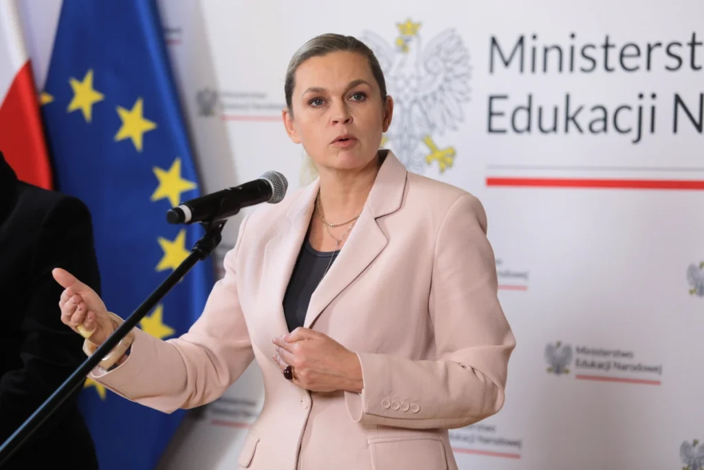 varsova da roszkowski ile nowacka arasinda kisilik haklari davasi 512 bin z tazminat talebi 43397