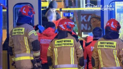 Varsova da tramvay kazasi 28 numarali vagon 26 numarali tramvaya carpti 44933