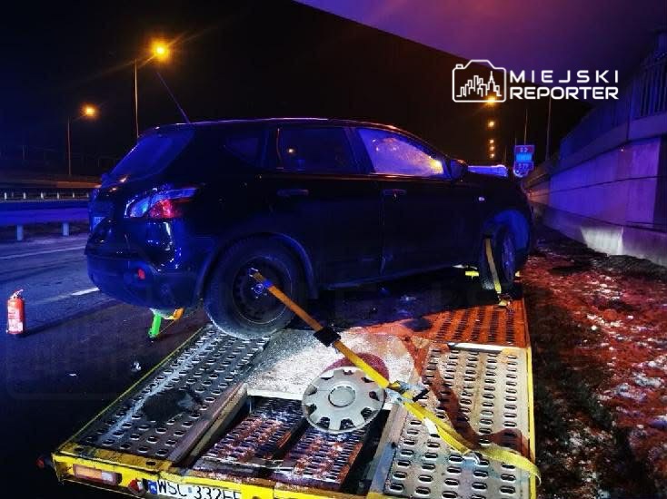 Varsova guney cevre yolu nda trafik kazasi lawetayla carpisan surucu hastaneye kaldirildi 41614