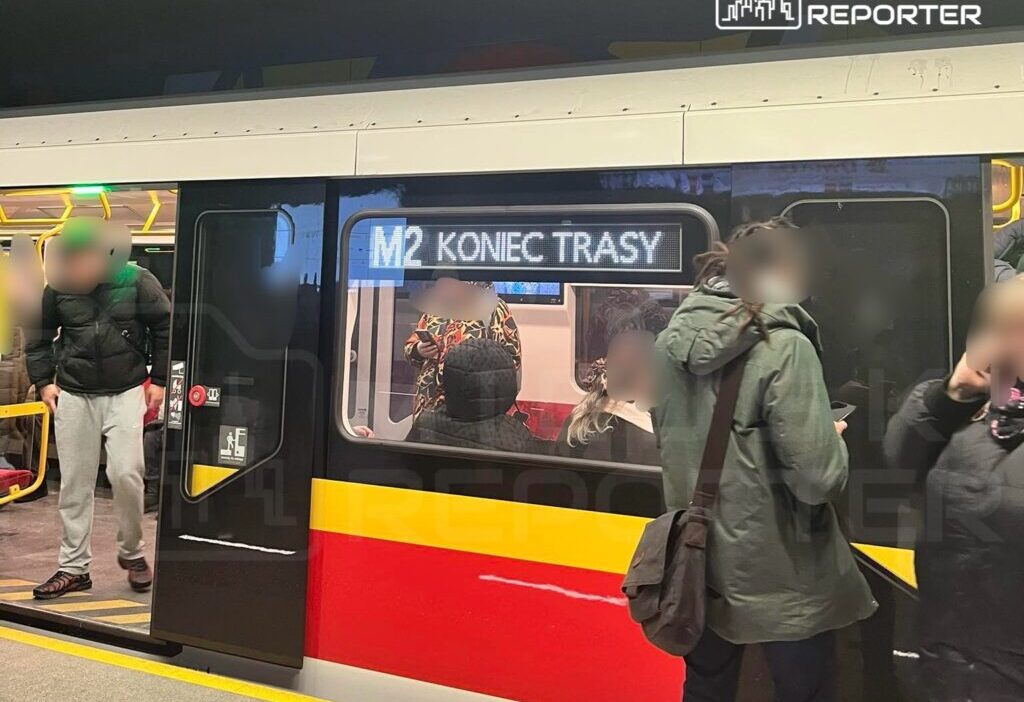 Varsova metro sunda ariza m2 hattinda szwedzka i stasyonu kapatildi 45835