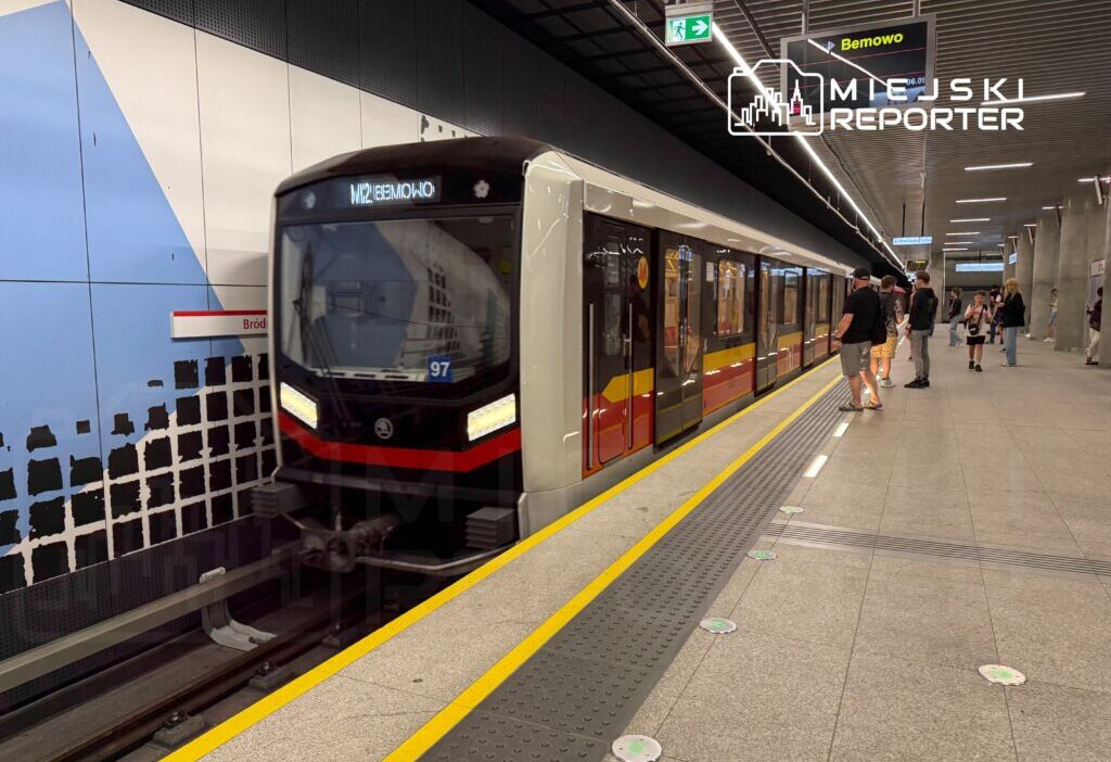 Varşova metrosu'nda sarhoş adam raylara düştü, altı i̇stasyon kapatıldı 1 Varsova metrosu nda sarhos adam raylara dustu alti i stasyon kapatildi 48412