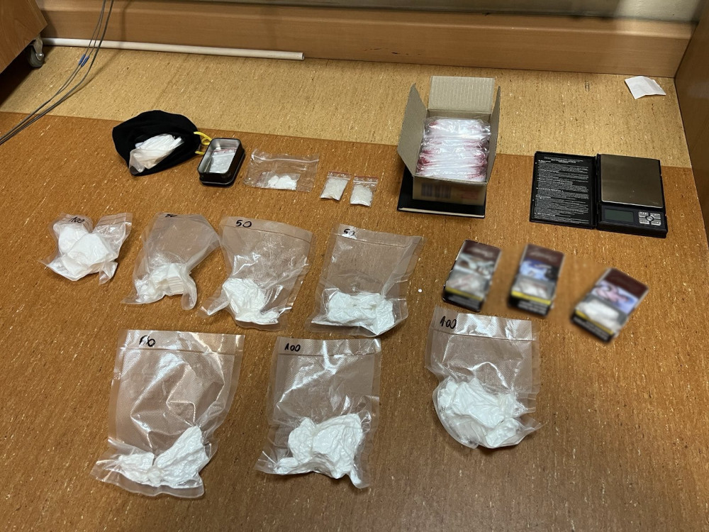 varsova polisi kis tatillerinde uyusturucu suclari ve kacaklara yonelik operasyon duzenledi 43272