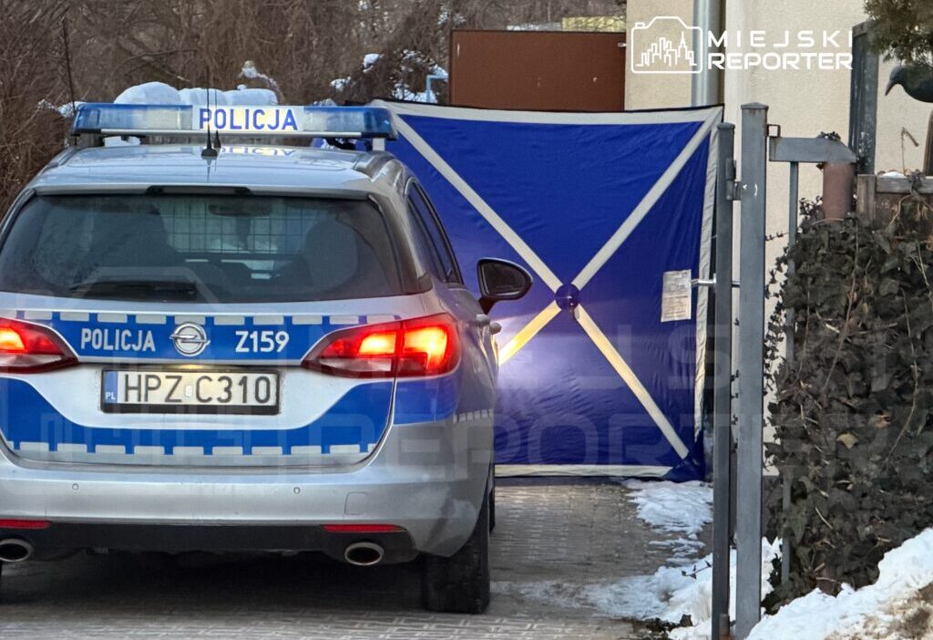 Varsova targ wkete de erkek cesedi bulundu 42045