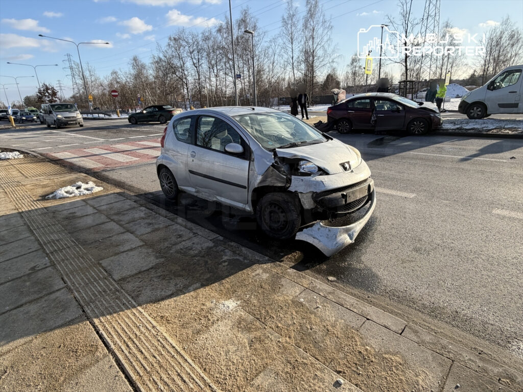 wilan w da uc aracin karistigi kazada bir kisi yaralandi 47981