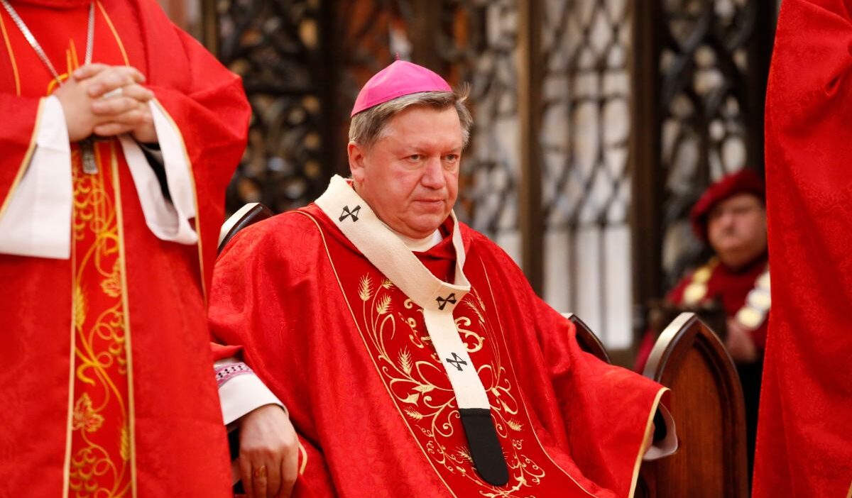 Wroc aw da kirlara sahte baspiskopos e postalari 45541