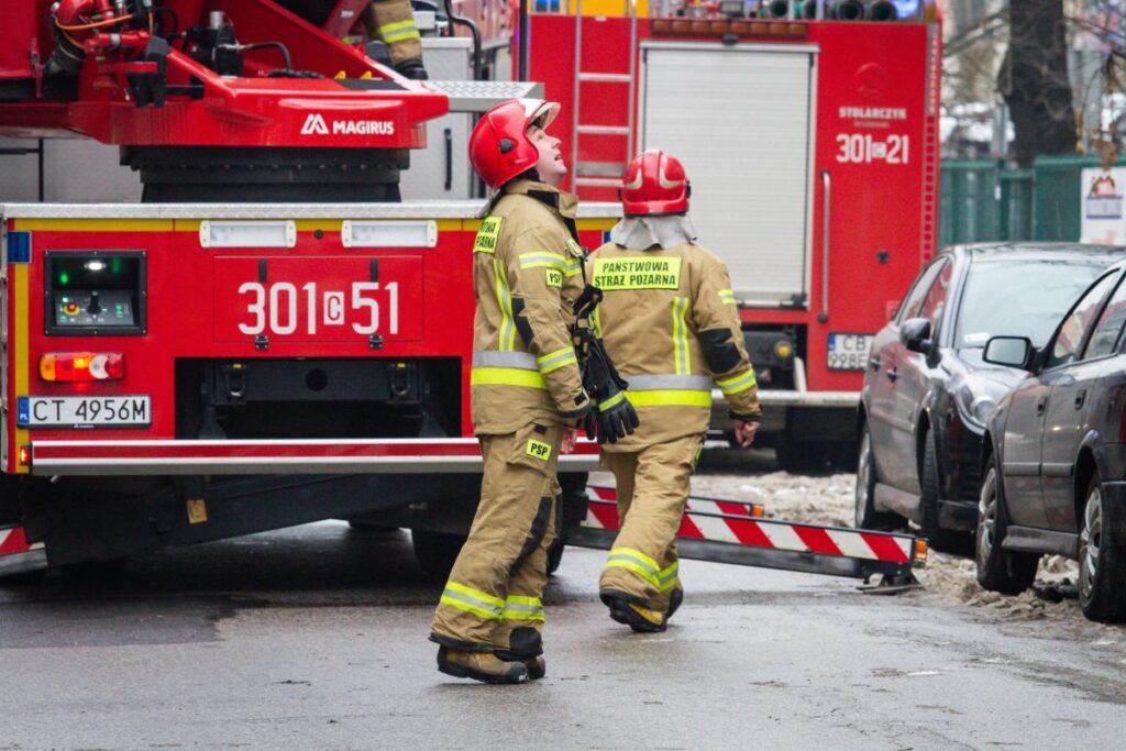 yangin szczawnie deki sosyal yurtta 15 i tfaiye ekibi 1 kisi hayatini kaybetti 48406