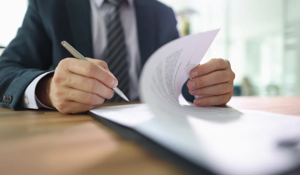 Yuksek i dare mahkemesi asiri formalizm anayasal mahkeme hakkini kisitliyor 41959