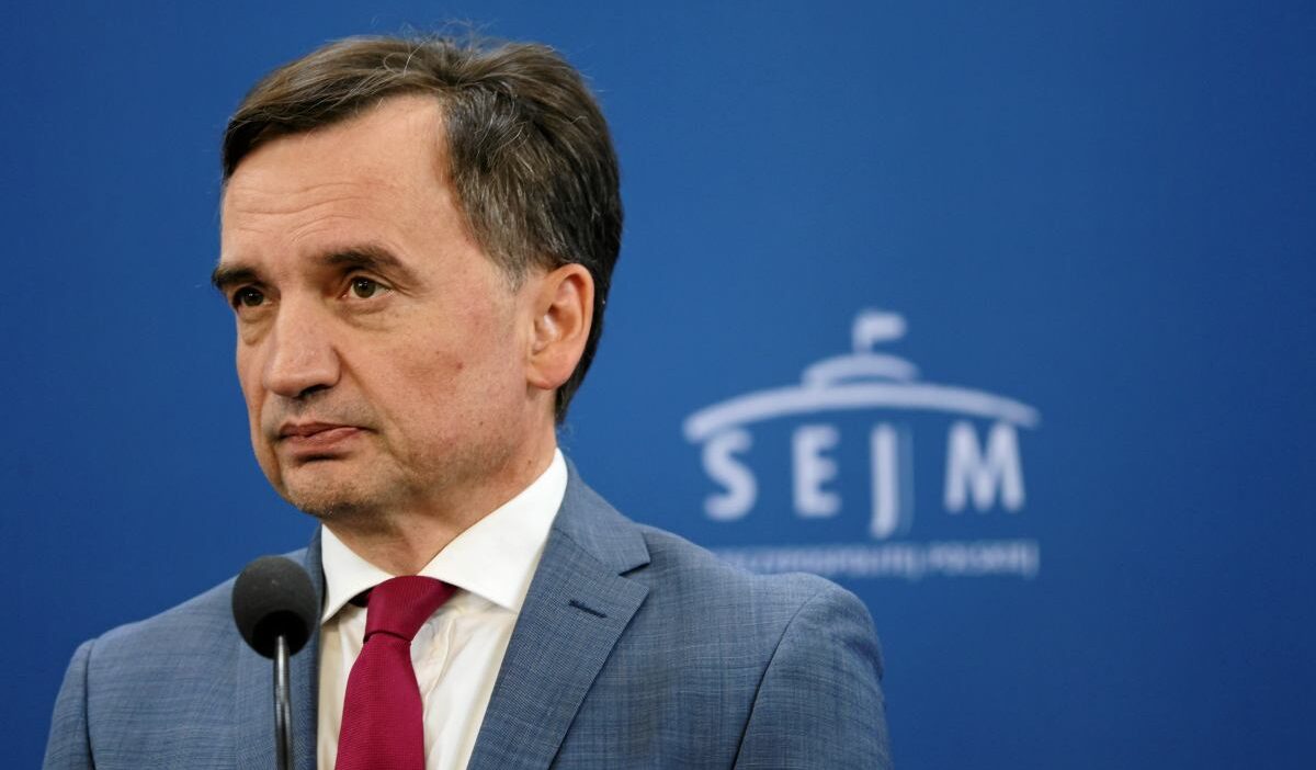 Zbigniew ziobro icin 3 aylik gecici tutuklama karari alindi 43032