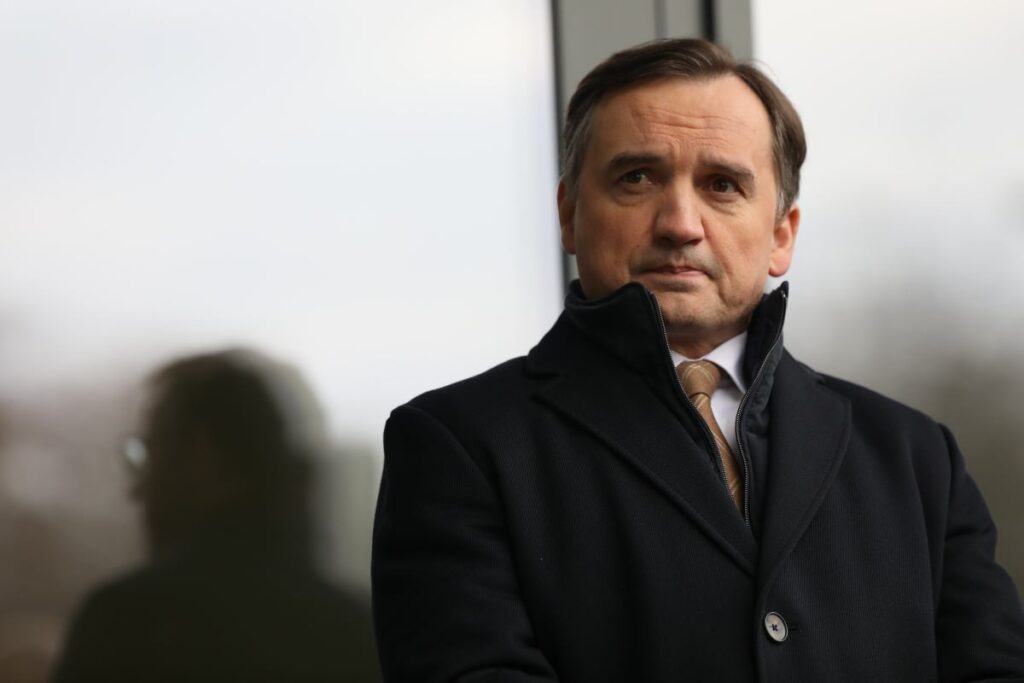 zbigniew ziobry nin ena talebi daire baskanligina atanan h kim gorevinden alindi 45445