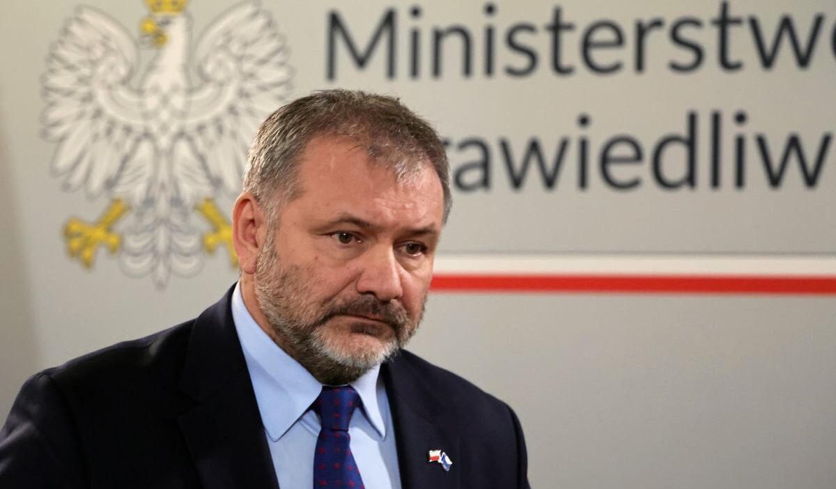 Ab adalet divani polonyali hakimin tarafsizligi degerlendirmesinde usule i liskin sartlari one cikardi 54814