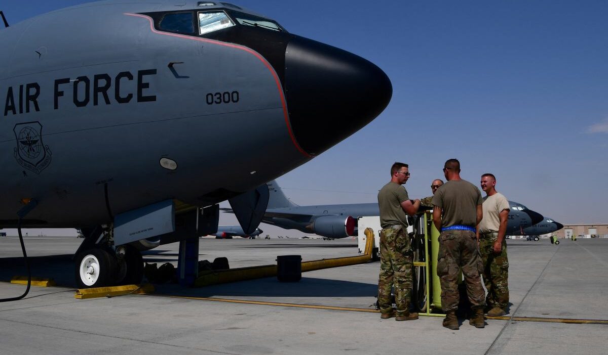 Abd kc 135 stratotanker in irak ta cokusunde 4 asker sehit oldu 51338