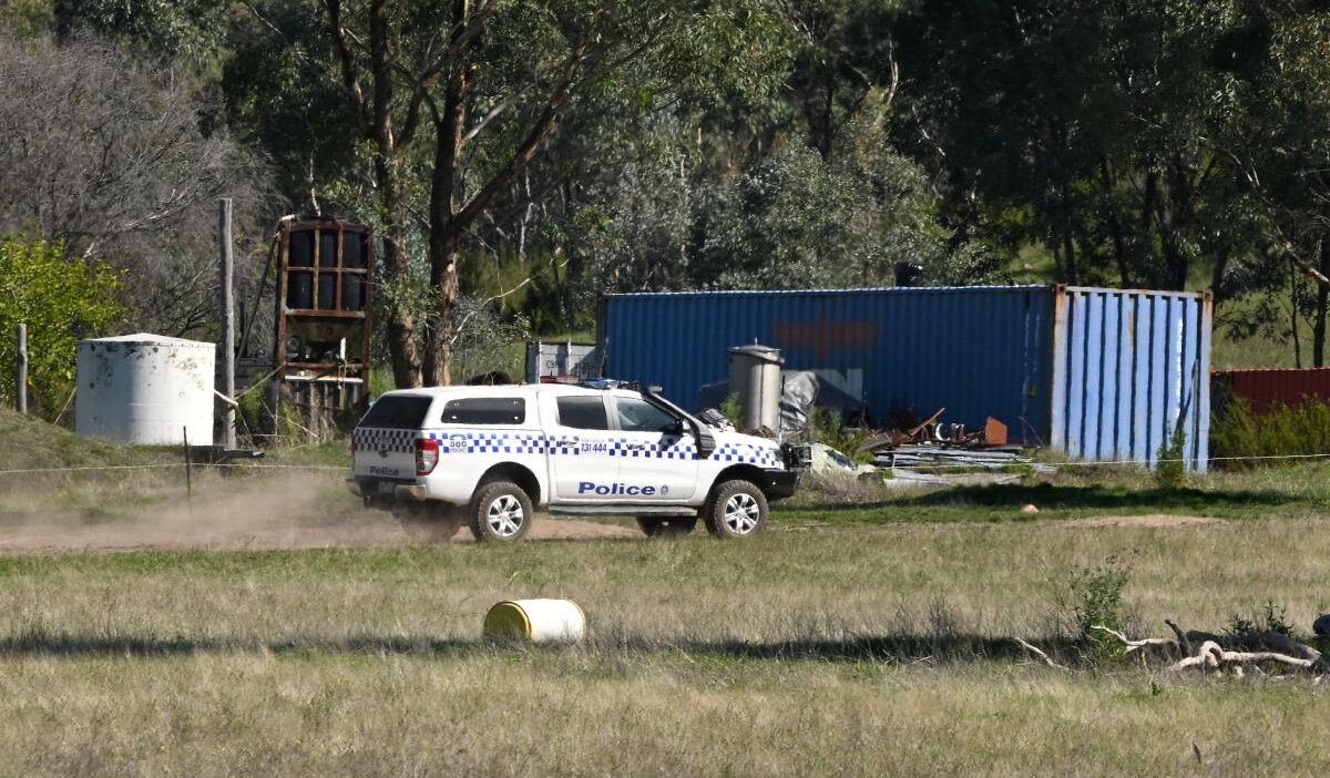 Avustralya da polis cinayetleri suphelisi uzun sureli takibin ardindan olduruldu 56929