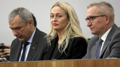 Beyaz rus muhalif lider mielnikava nin i zine rastlandi 53409