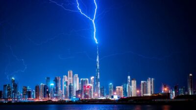 Burd halife ye yildirim carpti herhangi bir yaralanma veya hasar bildirilmedi 56096