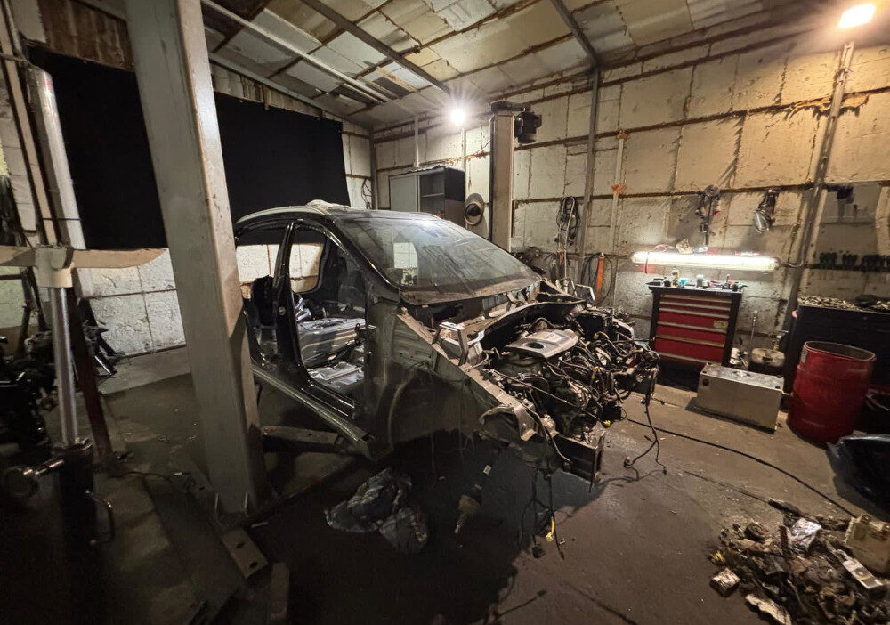 Calinti otomobil parcalama operasyonunda 2 supheli tutuklandi 52936