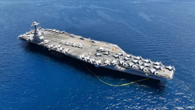 Dunya nin en buyuk ucak gemisi uss gerald r ford da yangin yuzlerce denizci etkilendi 52453