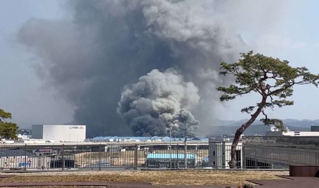 guney kore de kimyasal tesiste yangin cok sayida yarali ve kayip var 53222