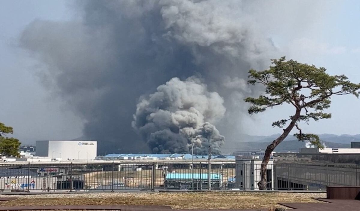 Guney kore de kimyasal tesiste yangin cok sayida yarali ve kayip var 53222