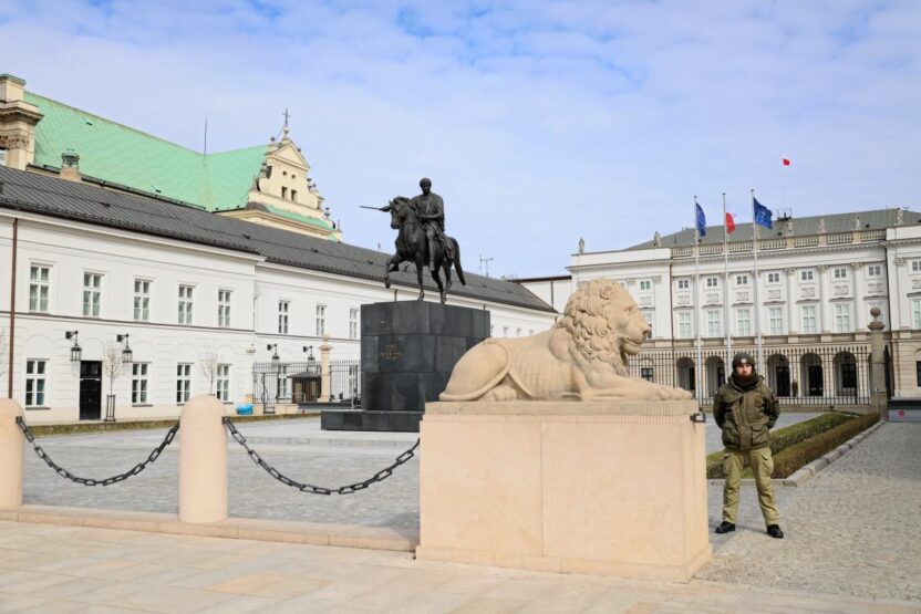 I ki genc yasak bolgede dron ucurunca gozaltina alindi 50906