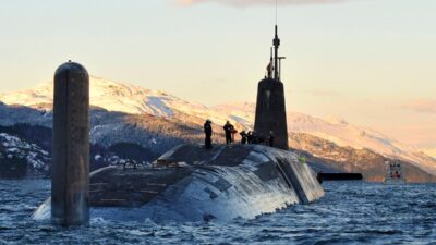 İngiliz deniz üssü yakınında i̇ran vatandaşı gözaltına alındı 4 I ngiliz deniz ussu yakininda i ran vatandasi gozaltina alindi 53438