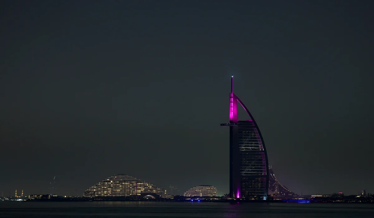 I ran dronu burj al arab i vurdu korfez de genis olcekte saldirilar suruyor 50448