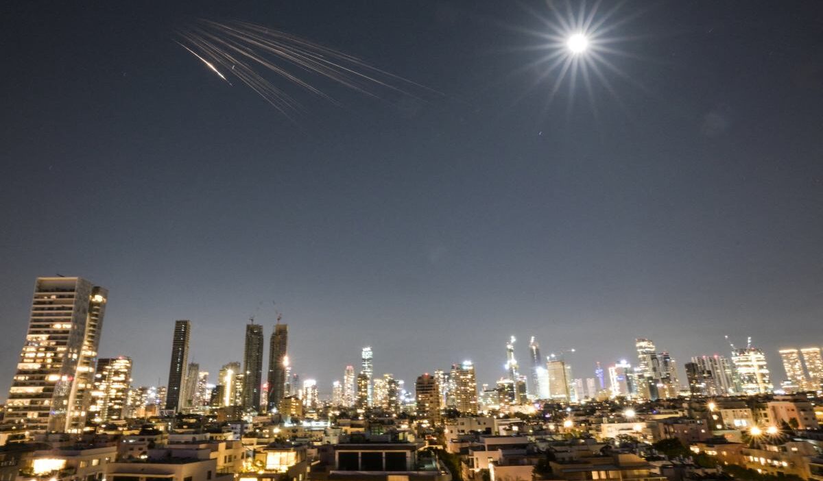 I ran in i srail e yonelik fuze saldirilarinda kaset muhimmati kullanimi artiyor 52815