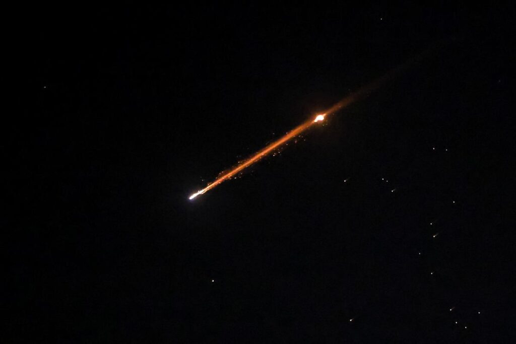 i ran in i srail ve abd ye yonelik fuze saldirilari ve bolgedeki yansimalari 53610