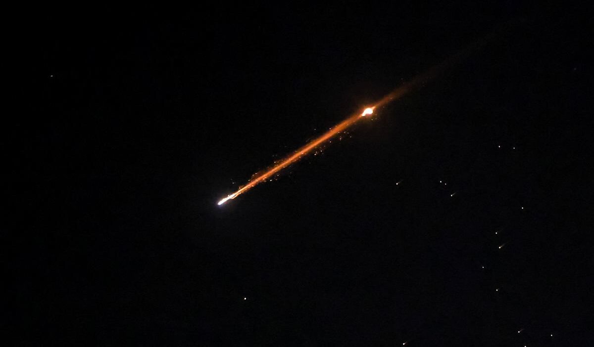 I ran in i srail ve abd ye yonelik fuze saldirilari ve bolgedeki yansimalari 53610