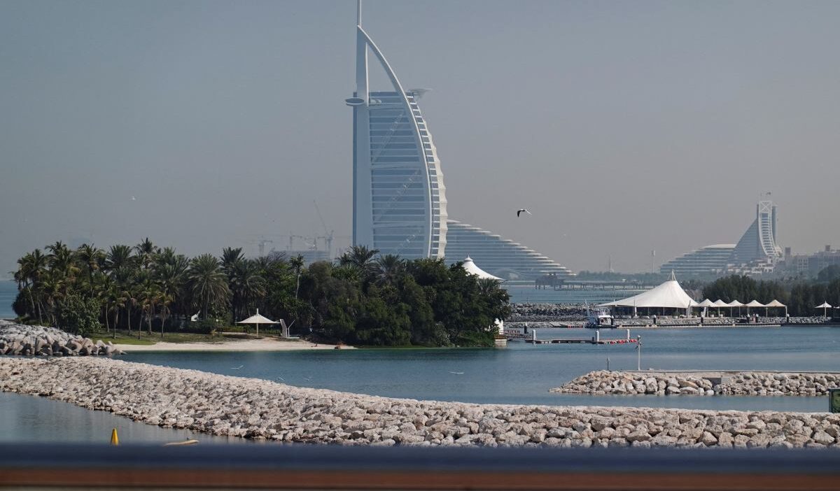 İran'ın misillemesi: körfez bölgesinde patlamalar ve hasarlar 1 I ran in misillemesi korfez bolgesinde patlamalar ve hasarlar 50478