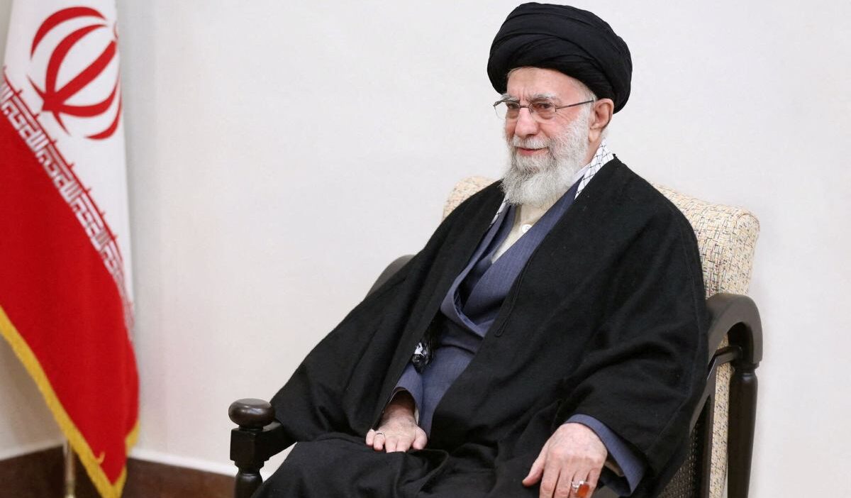 I ran lideri ali hamaney abd i srail saldirisinda hayatini kaybetti yeni lider secimi sureci devam ediyor 50986