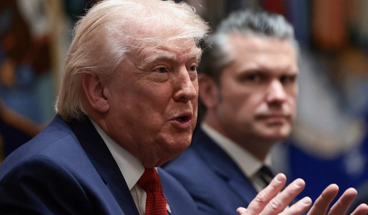 İtalya, amerikan bombardıman uçaklarına üs i̇zni vermedi, trump müttefiklere yönelik sert açıklamalar yaptı 1 I talya amerikan bombardiman ucaklarina us i zni vermedi trump muttefiklere yonelik sert aciklamalar yapti 57309