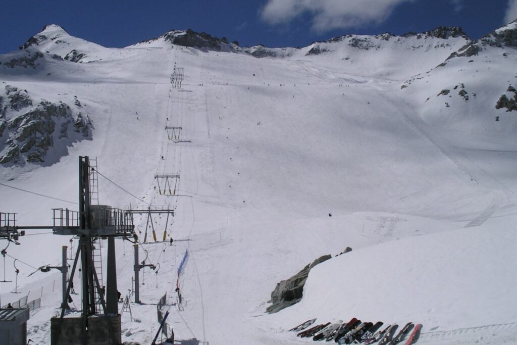 i talya da polonyali dagci lavinde hayatini kaybetti 51919