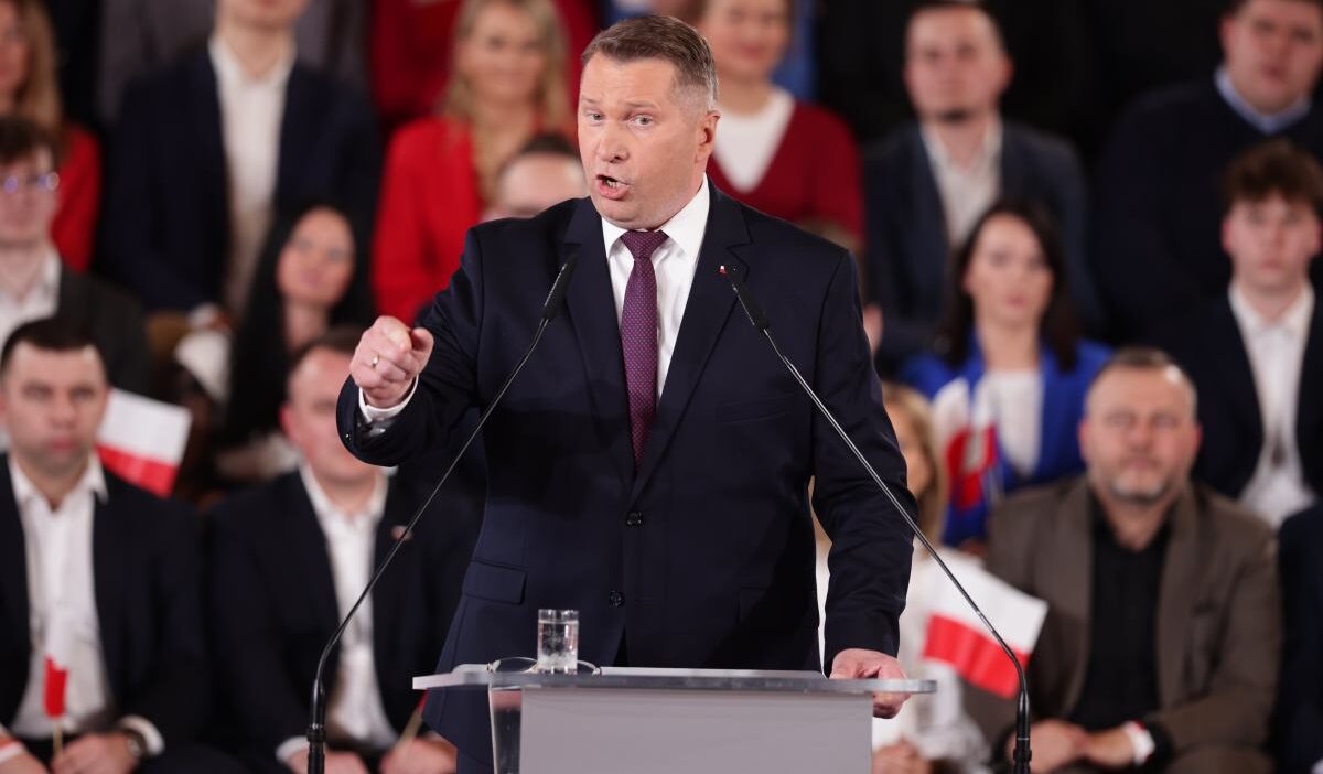 Jaros aw kaczy ski gelecek secimlerde basbakan adayi olarak przemys aw czarnek i belirledi 50945