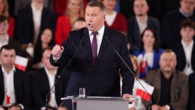 Jaros aw kaczy ski gelecek secimlerde basbakan adayi olarak przemys aw czarnek i belirledi 50945