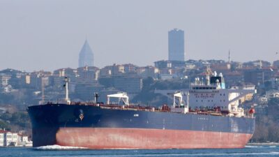 Karadeniz den yola cikan tanker i stanbul bogazi yakininda saldiriya ugradi 55465