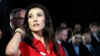 Konfederasyon partisi nde avrupa parlamentosu grubu degisikligi ve disiplin cezasi 55262