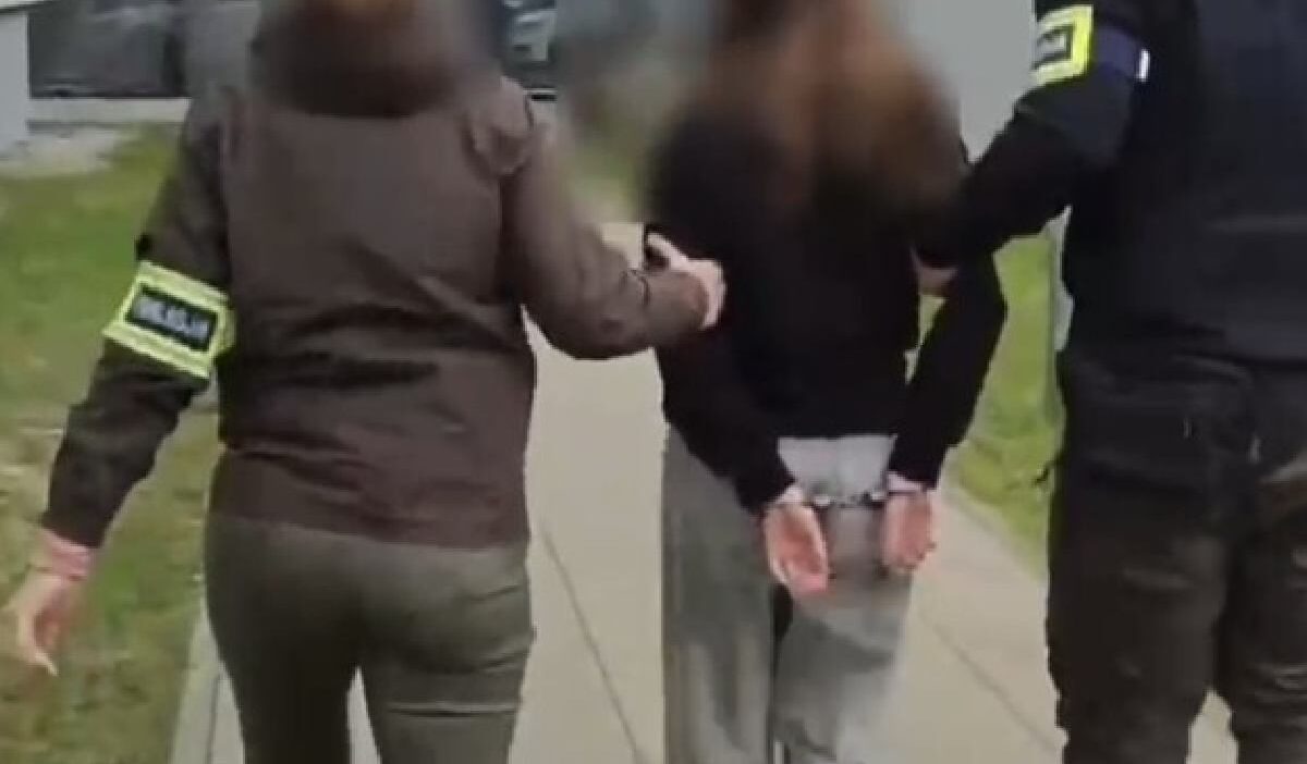 Legnica da 13 yasindaki kiz yasli bir kadina saldirdi 54922