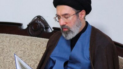Mojtaba khamenei i ran liderligi i cin one cikan i sim ve devrim muhafizlari baglantilari 51036