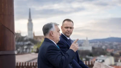 Nawrocki nin kriz donemi vetolar orb n ve gazeteciyle yasanan olaylar cumhurbaskanini zor duruma dusuruyor 54727