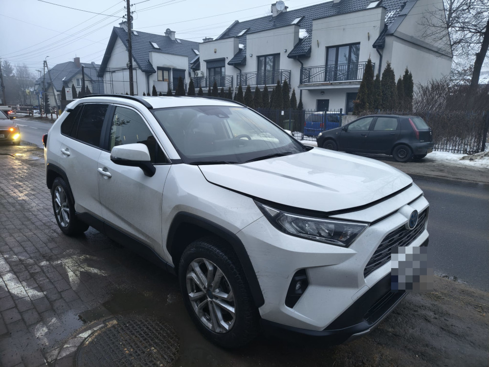 polis sahte i spanyol belgeleriyle yasal hale getirilmis i ki calinti toyota rav4 ele gecirdi 51689