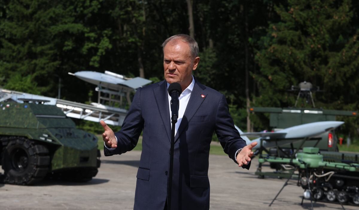 Polonya ah 64e apache helikopterleri i cin yerli uretim anlasmasi i mzaladi 54282