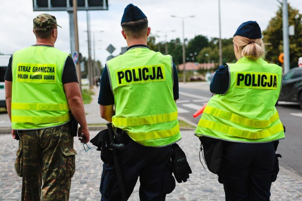 polonya almanya ve litvanya sinirlarinda kontrollerin uzatilmasina hazirlaniyor 51871