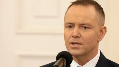 Polonya anayasa mahkemesi hakimleri cumhurbaşkanlığı'na davet edildi 4 Polonya anayasa mahkemesi hakimleri cumhurbaskanligi na davet edildi 57354