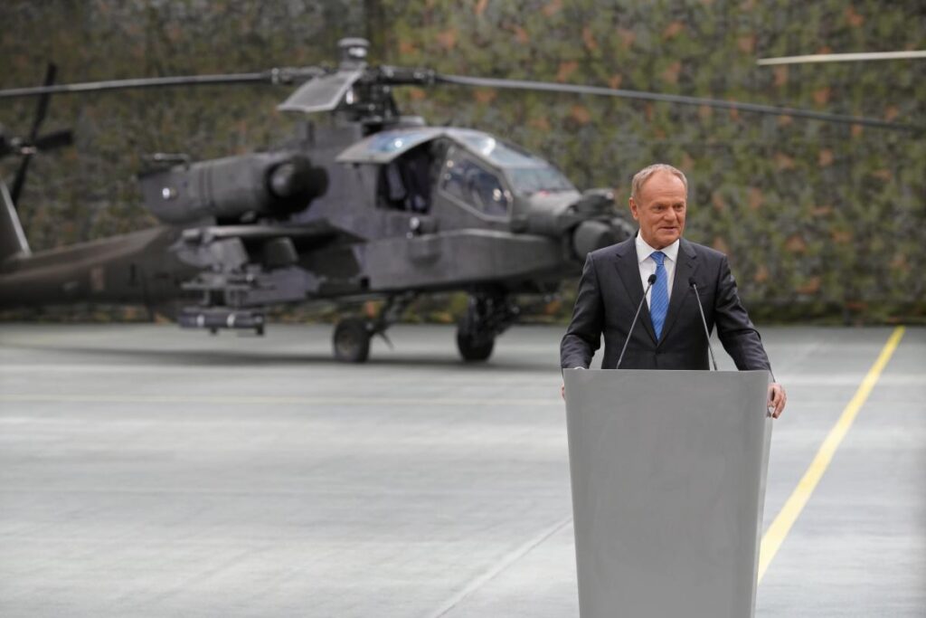 polonya apache helikopterleri i cin yerli uretim ve servis kapasitesini artiriyor 54326