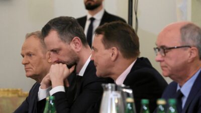 Polonya cumhurbaskani karol nawrocki safe kredisi yasasini veto etti hukumet ve siyasi liderler tepkili 51317