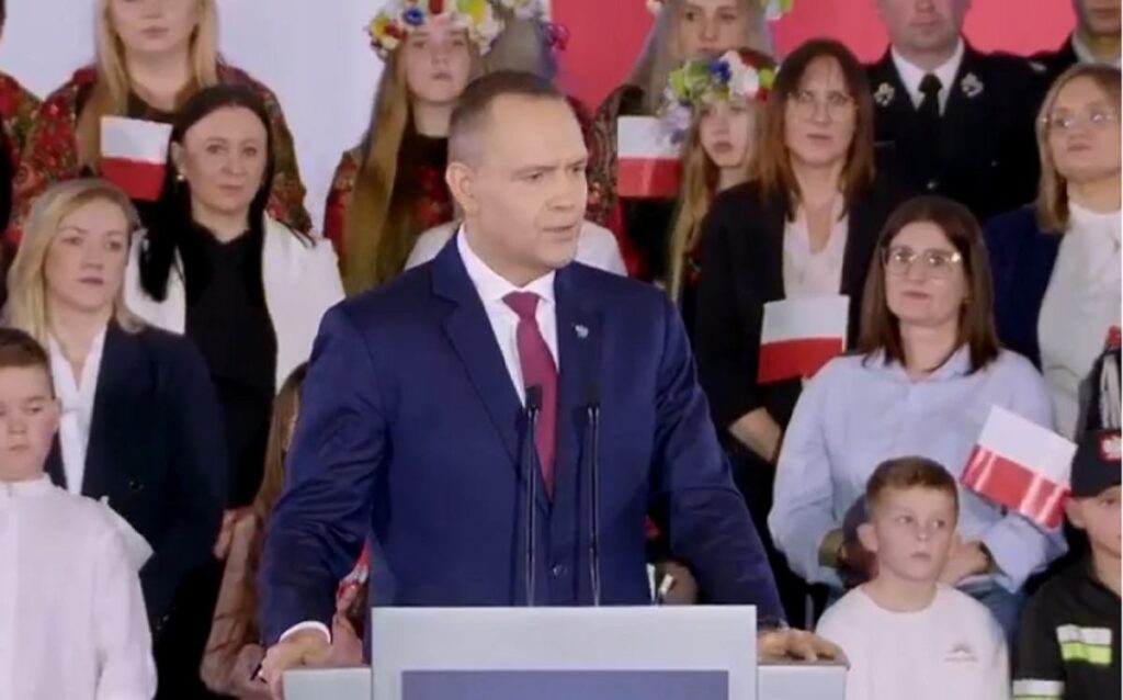 polonya cumhurbaskani nawrocki ab nin safe programina veto etti ve almanya tazminat planini gundeme getirdi 51376