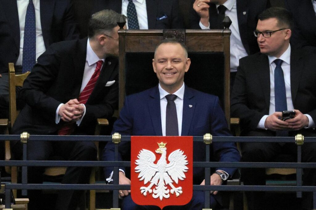 polonya cumhurbaskani nawrocki ceza muhakemesi kanunu ve safe mekanizmasi tasarisini veto etti 51388