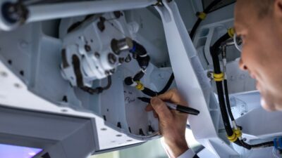 Polonya cumhurbaşkanı nawrocki, f-35 üretim tesisi ve cpac konferansı'nda 3 Polonya cumhurbaskani nawrocki f 35 uretim tesisi ve cpac konferansi nda 56521